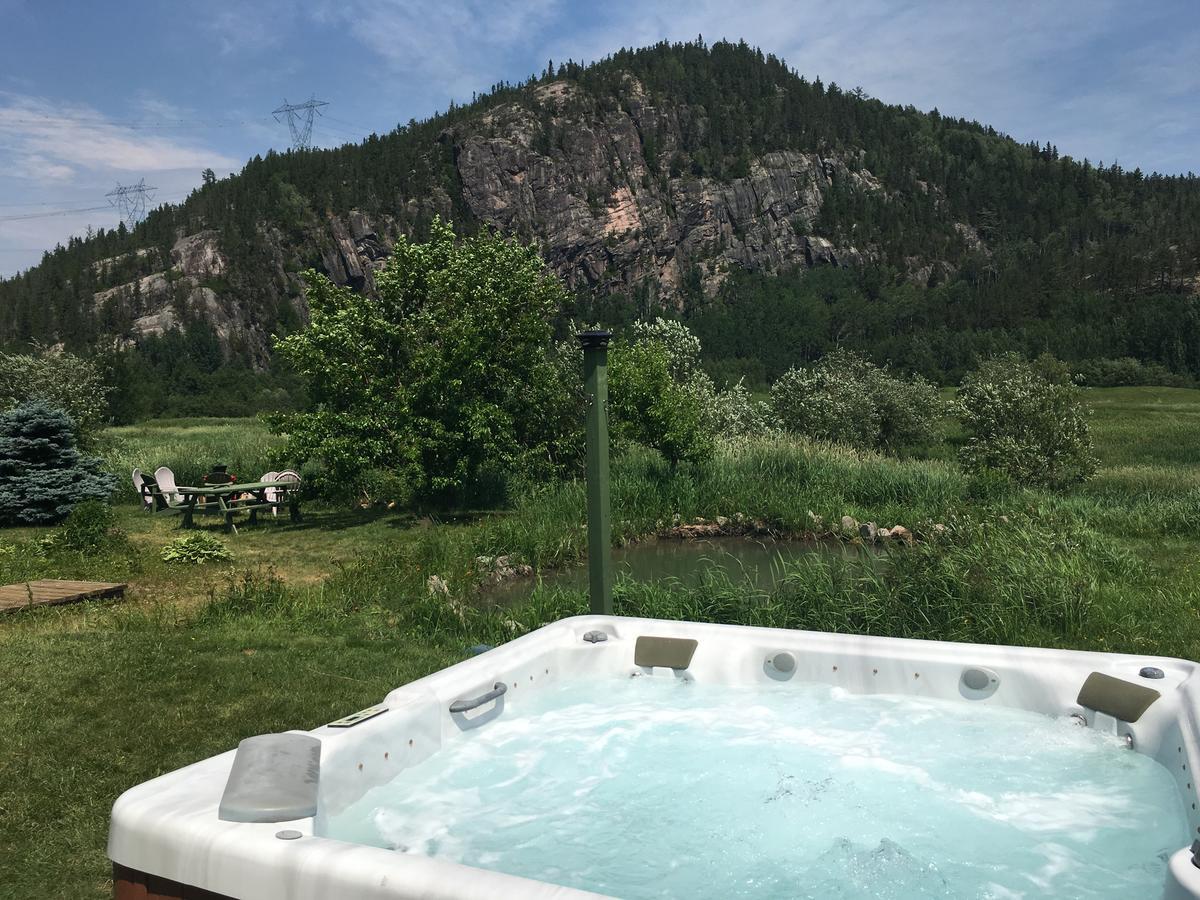 La Chouette Viree Bed & Breakfast Grandes-Bergeronnes Luaran gambar